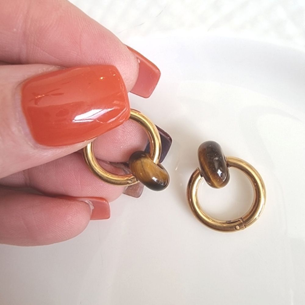 SOFT SURROUNDINGS Onion Hoop earrings tiger's eye gold plated | NWOT - Picture 5 of 8